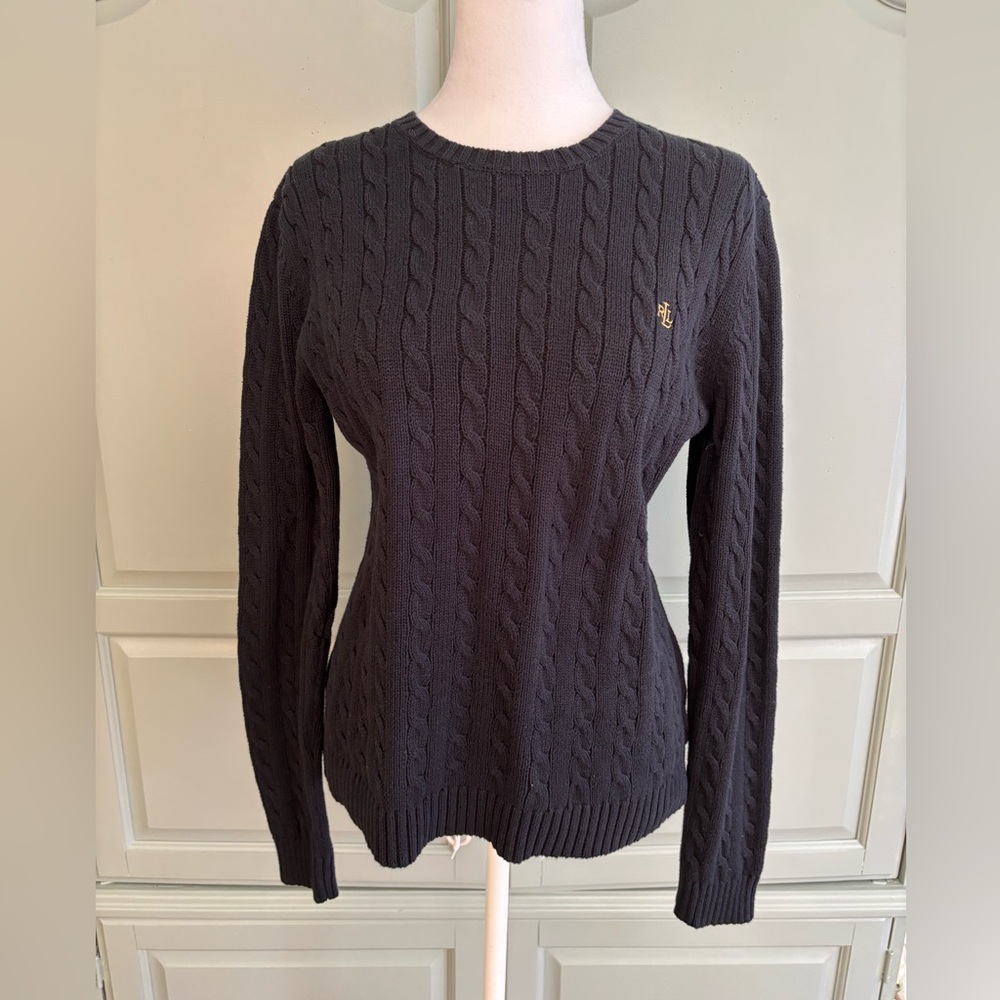 Vintage Lauren Ralph Lauren cable knit sweater. Black size Large